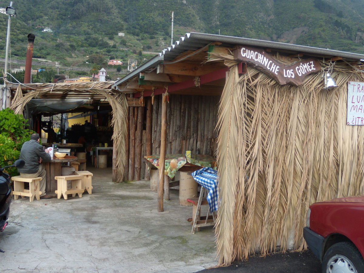 Découverte personnalisé des endroits et traditions de l'île avec un amigos local - Miniature 4